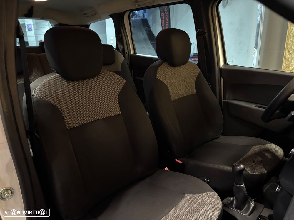 Dacia Lodgy 1.2 TCe Confort 7L - 12