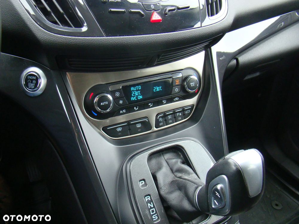 Ford Kuga 2.0 TDCi 4x4 Titanium - 34