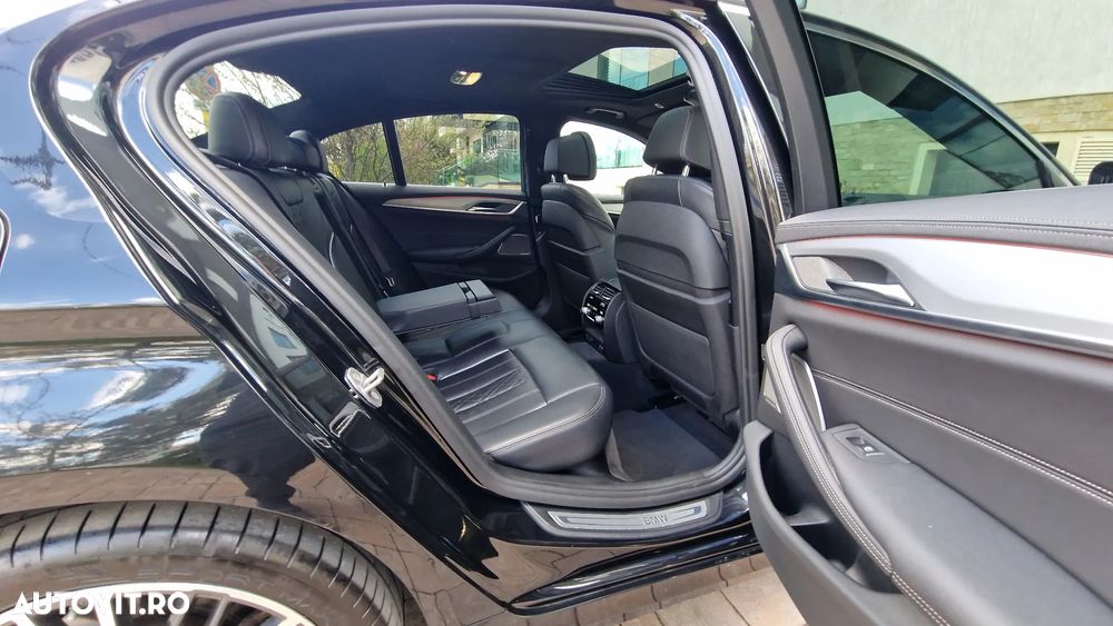 BMW Seria 5 530d xDrive Aut. Luxury Line - 23