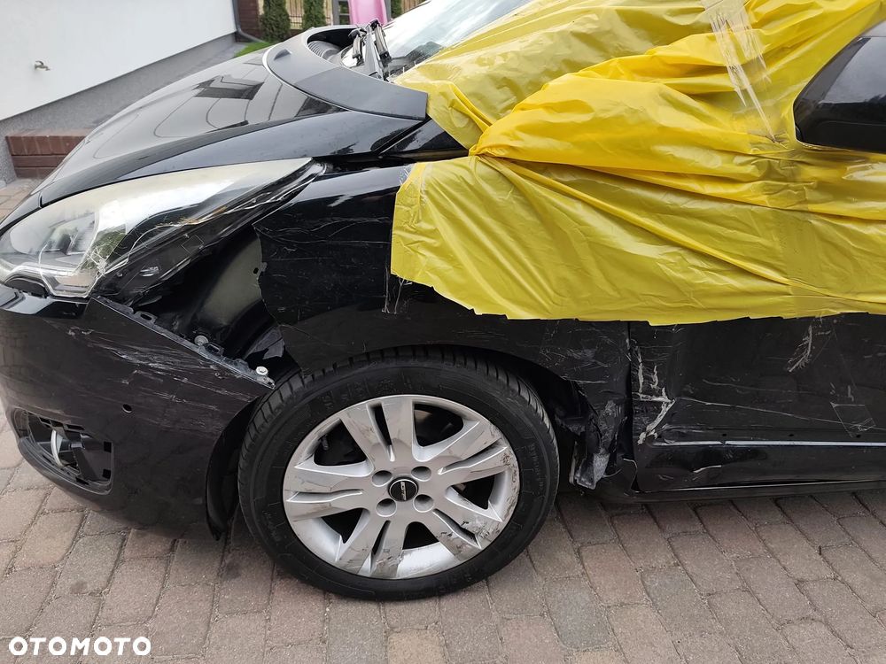 Peugeot 5008 - 9