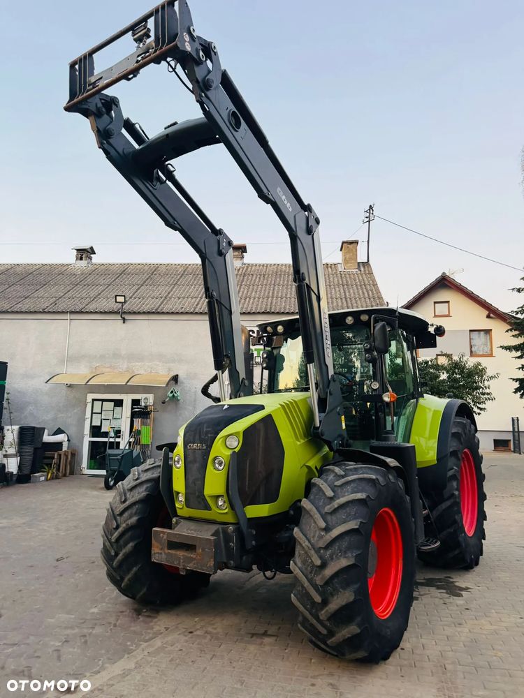 Claas ARION 620 - 9
