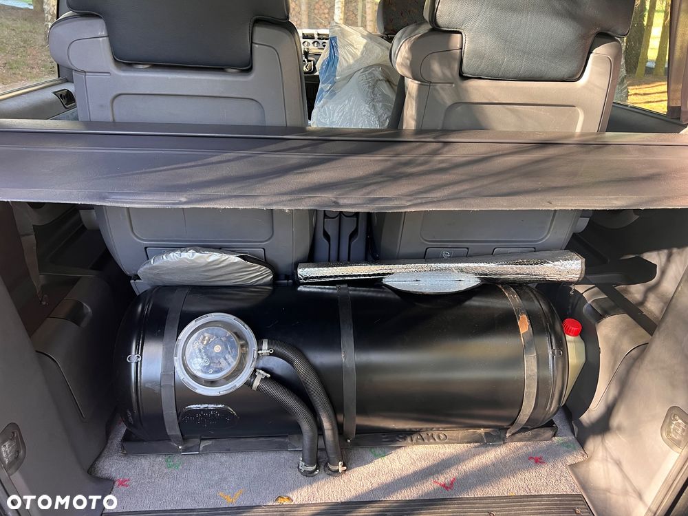 Mercedes-Benz Klasa V - 13