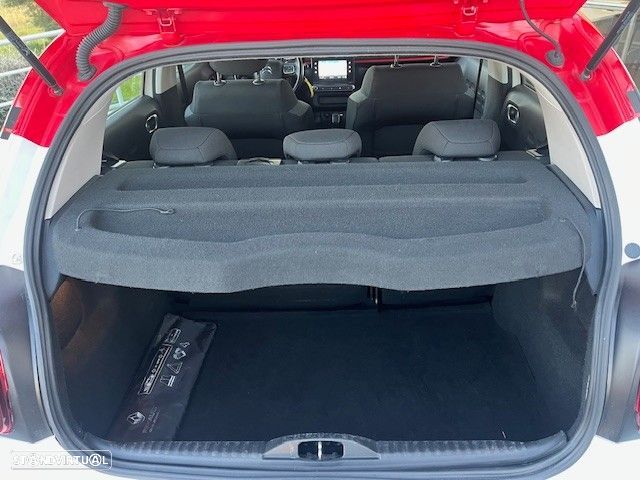 Citroën C3 1.2 PureTech Shine EAT6 - 16