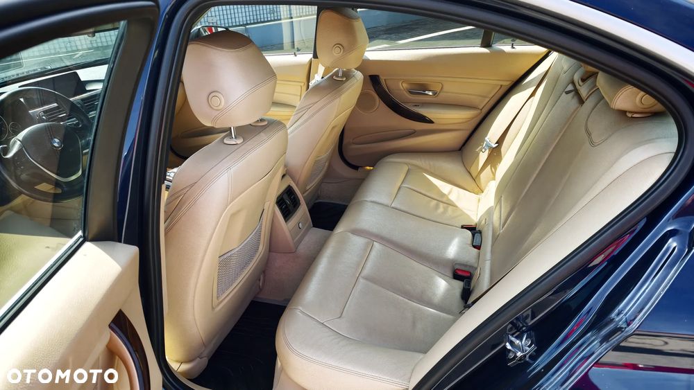 BMW Seria 3 - 24
