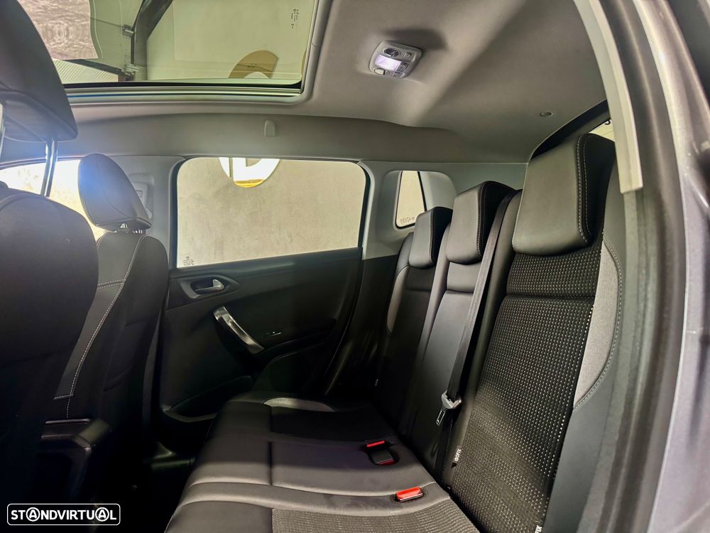 Peugeot 2008 1.6 BlueHDi Allure - 5