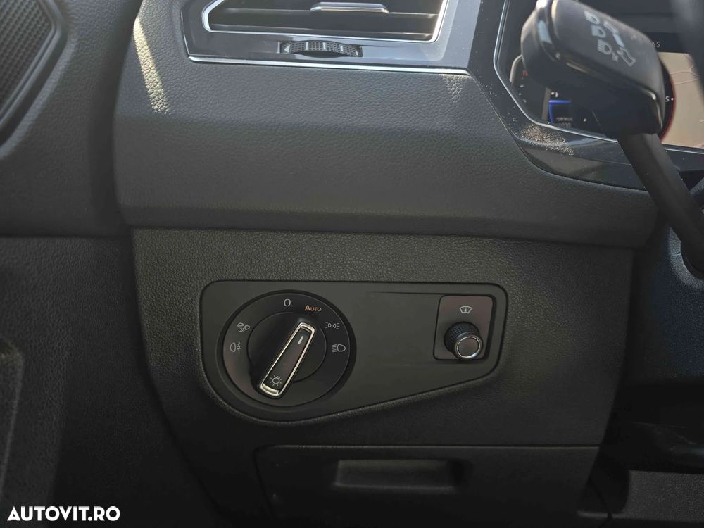 Volkswagen Tiguan - 16