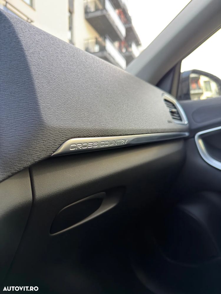 Volvo V40 Cross Country D2 Momentum - 11