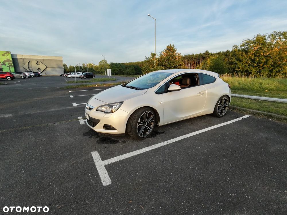 Opel Astra 1.4 T Enjoy S&S - 8