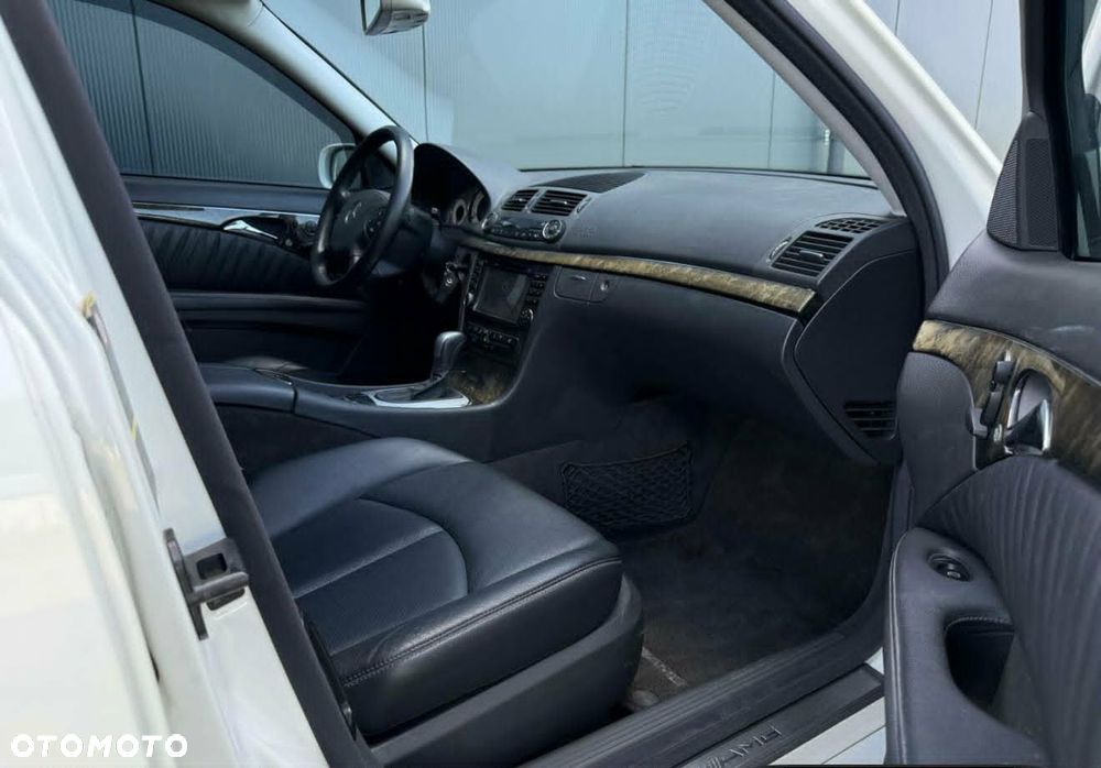 Mercedes-Benz Klasa E 500 Avantgarde Sport Edition AMG - 16
