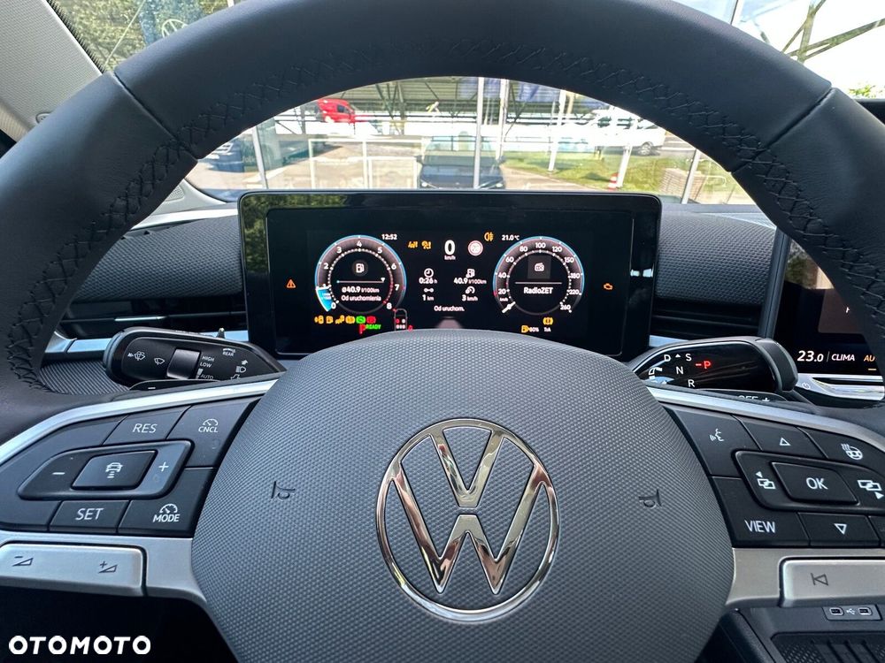 Volkswagen T-Roc 1.5 eTSI Life DSG - 16