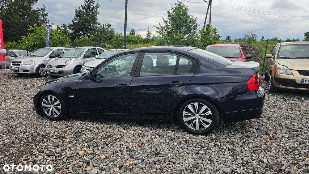 BMW Seria 3 320i - 3