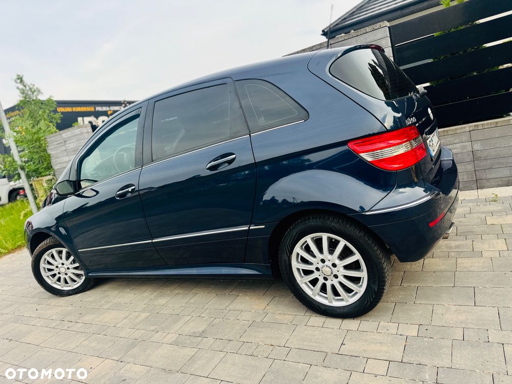 Mercedes-Benz Klasa B 200 Special Edition - 21