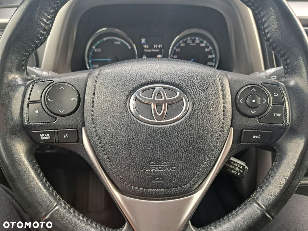 Toyota RAV4 Hybrid Premium 4x2 - 11