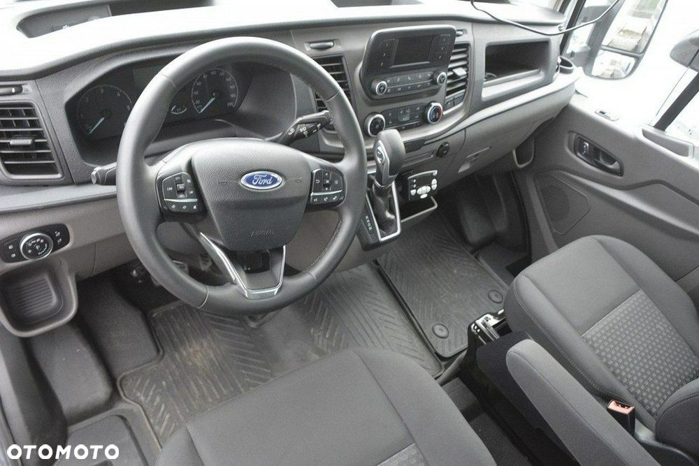 Ford Transit - 12