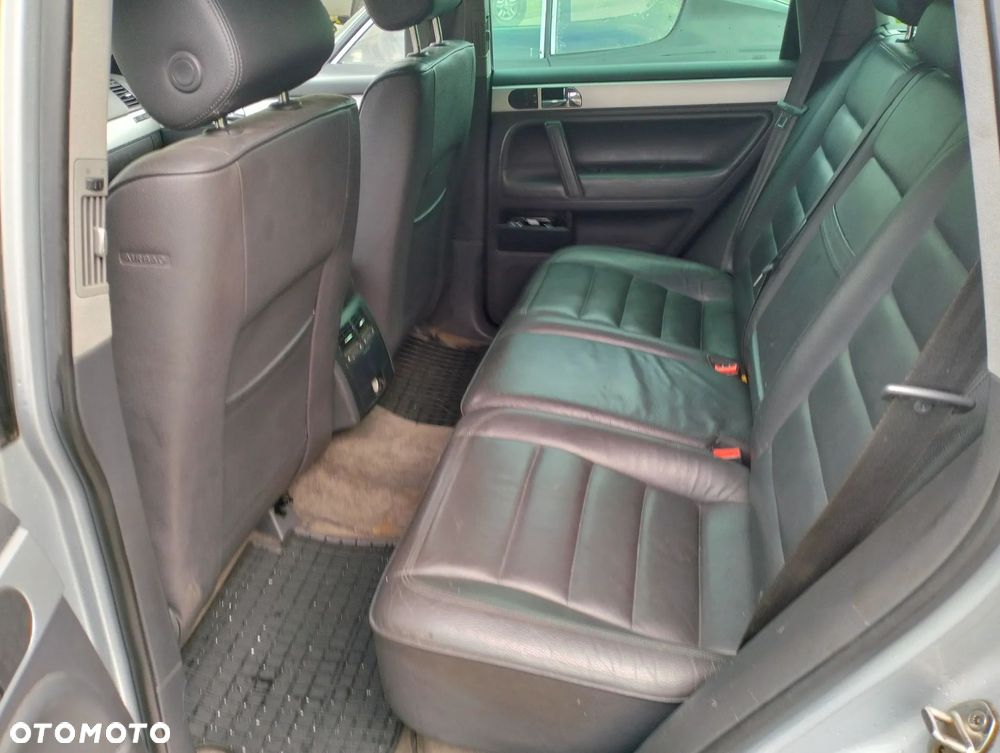 Volkswagen Touareg - 4