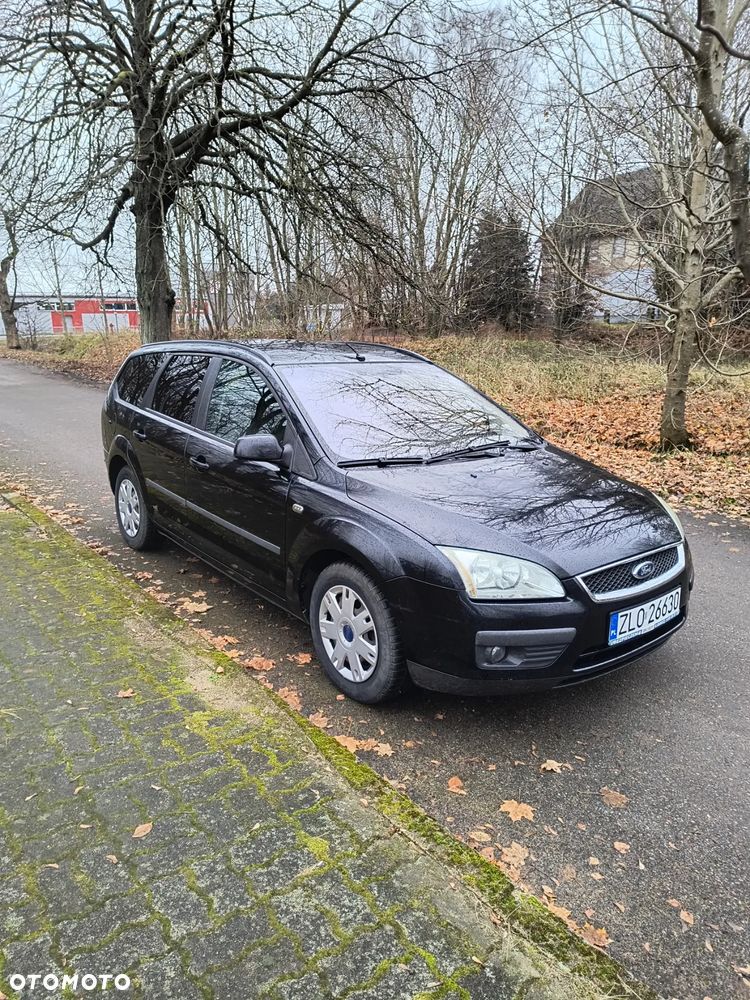 Ford Focus 1.8 FF Ambiente - 3