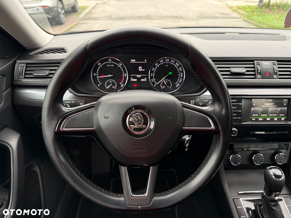 Skoda Superb 2.0 TDI DSG Active - 10