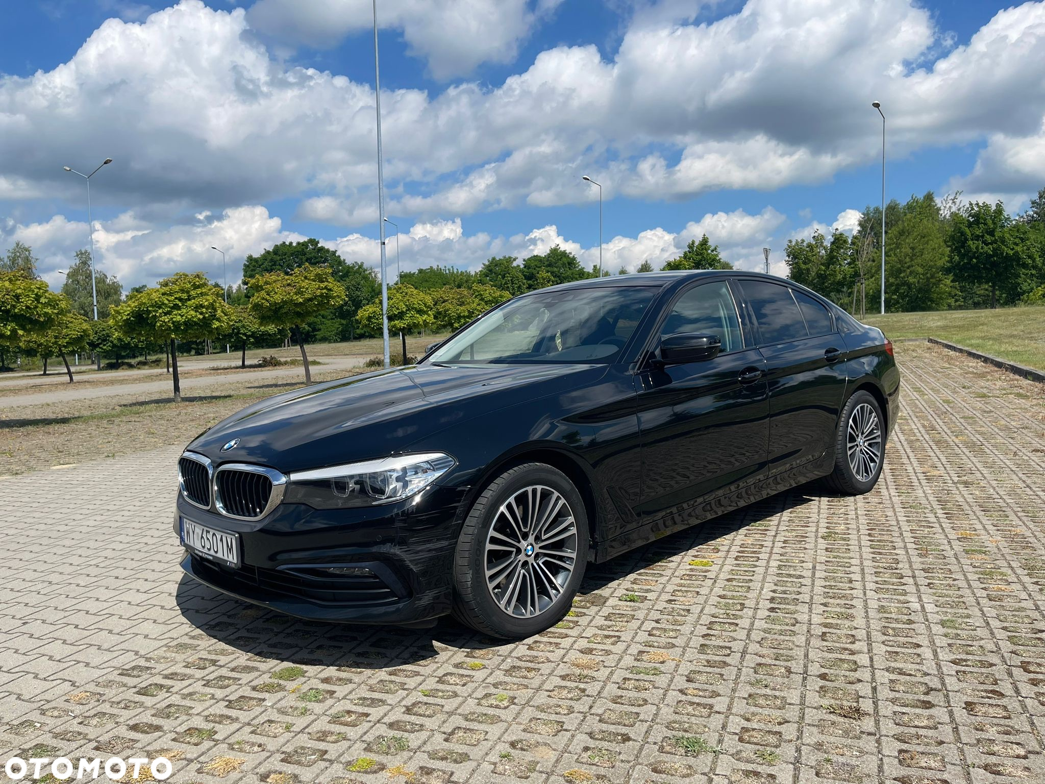 BMW Seria 5 518d Sport - 4