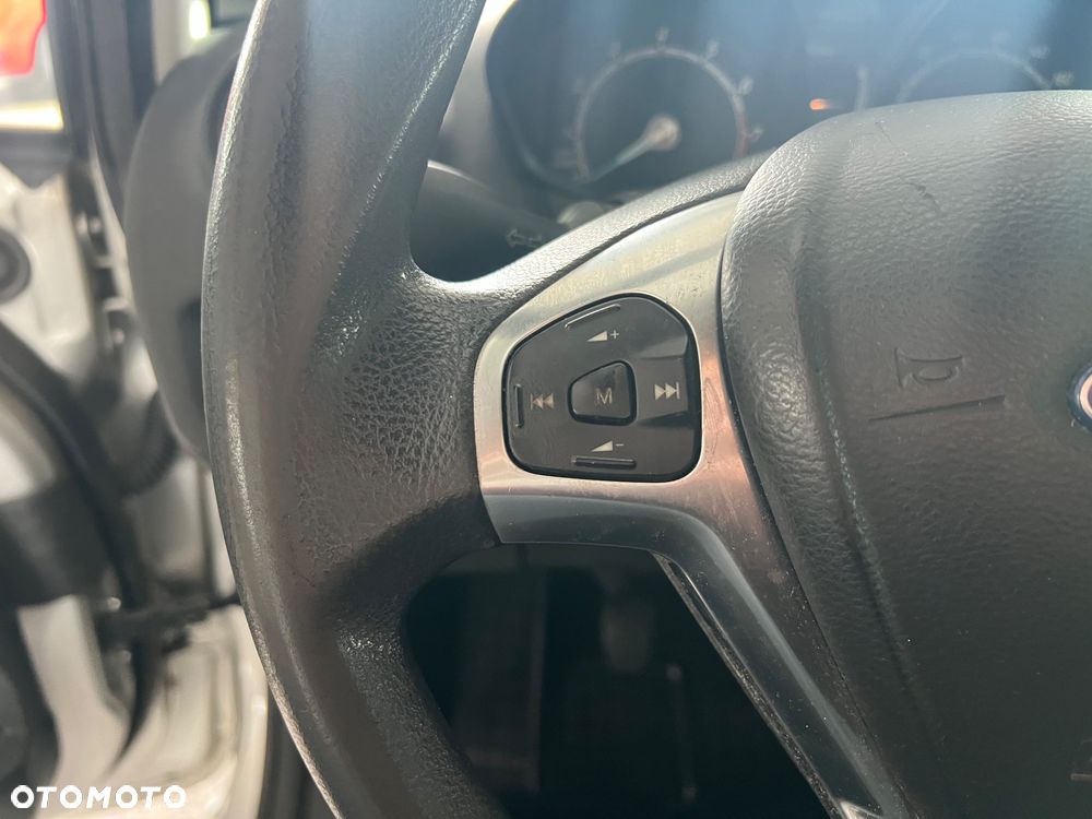 Ford Fiesta 1.25 Silver X (Trend) EU6 - 22