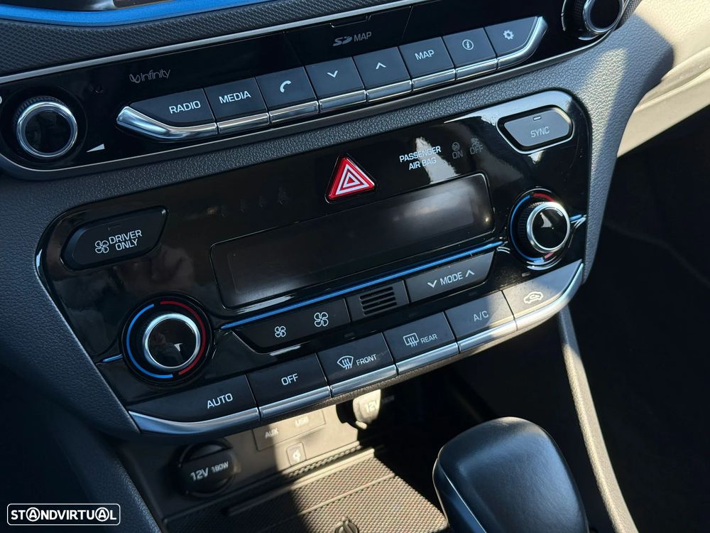 Hyundai Ioniq 1.6 GDI HEV Hybrid Tech - 27