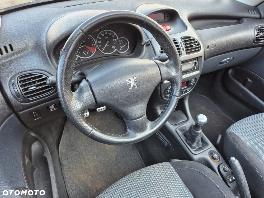 Peugeot 206 CC HDi FAP 110 Filou - 9