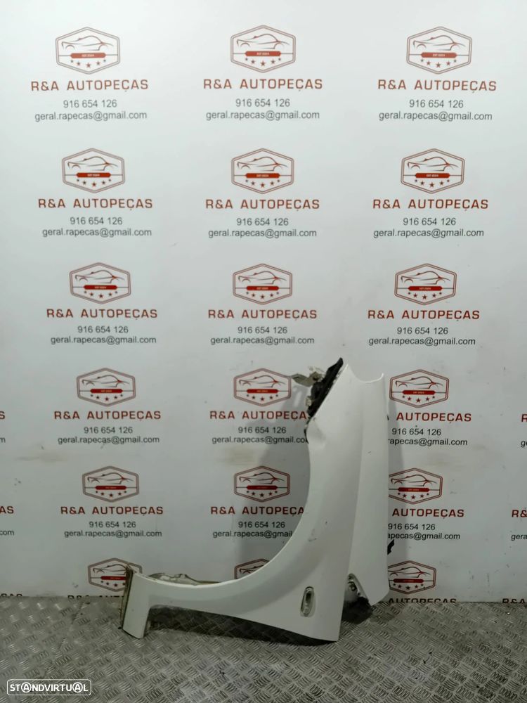 Guarda Lamas Frente Frontal Esquerdo Grand Punto199 Original - 1