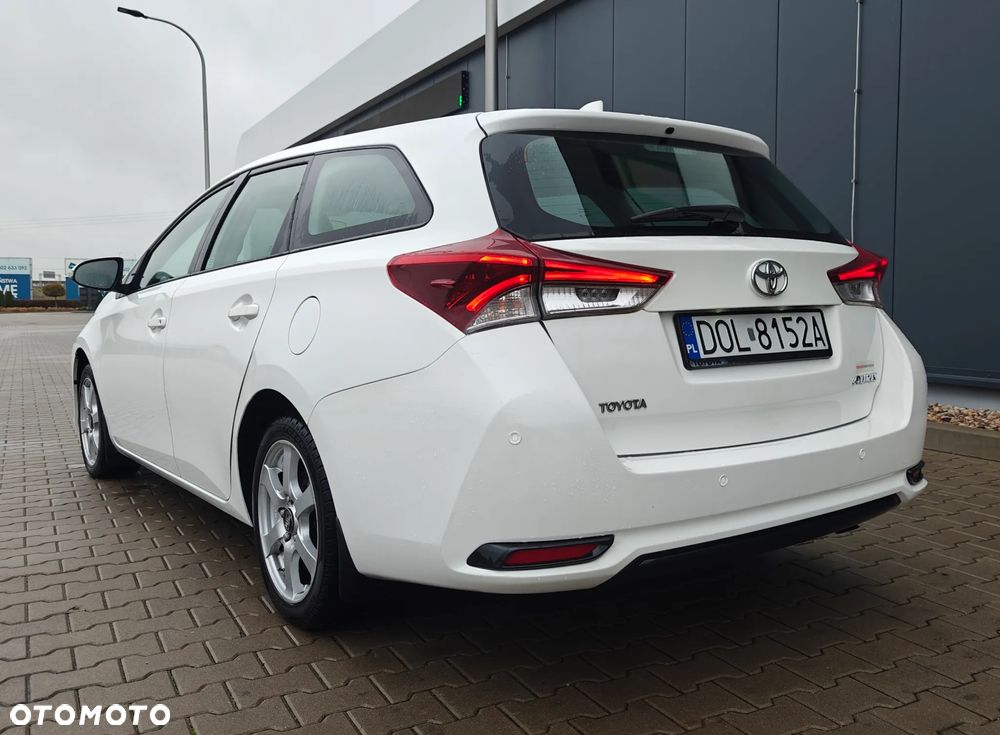 Toyota Auris 1.6 Active - 3