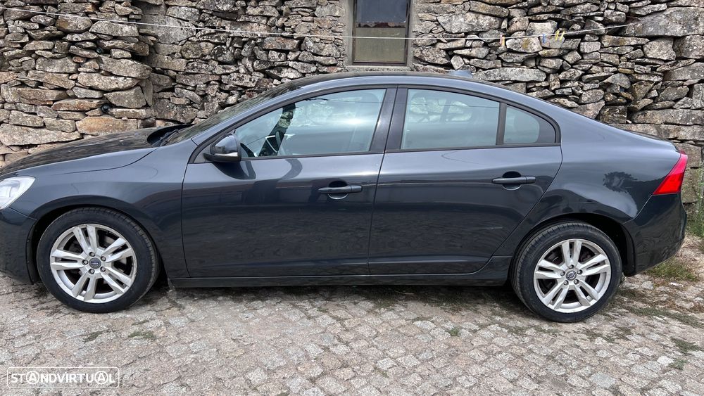 Volvo S60 D2 - 3