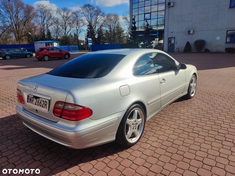 Mercedes-Benz CLK - 2