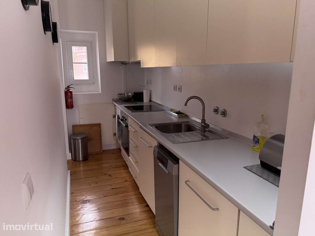 Apartamento T1 renovado com vista rio - Grande imagem: 2/21