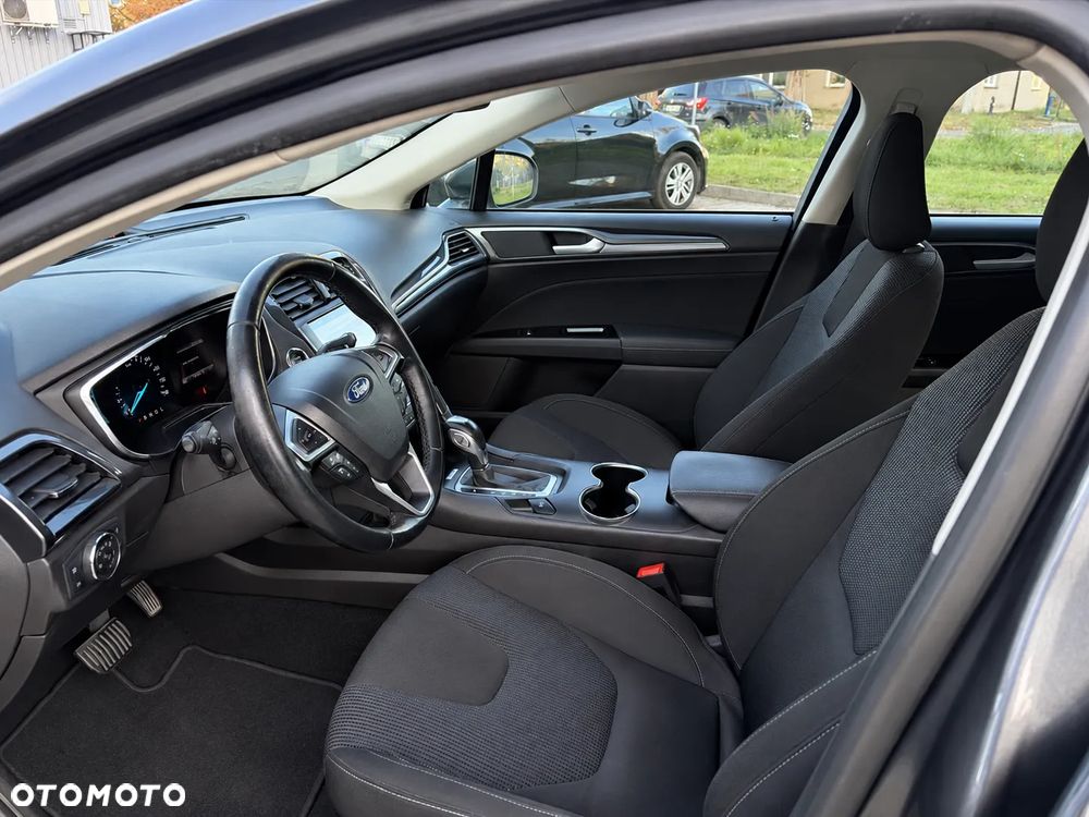 Ford Mondeo 2.0 Hybrid Titanium - 12