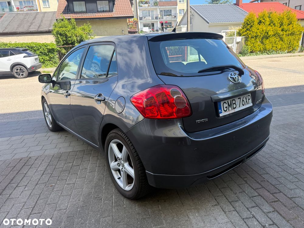 Toyota Auris 1.4 D-4D Premium - 11
