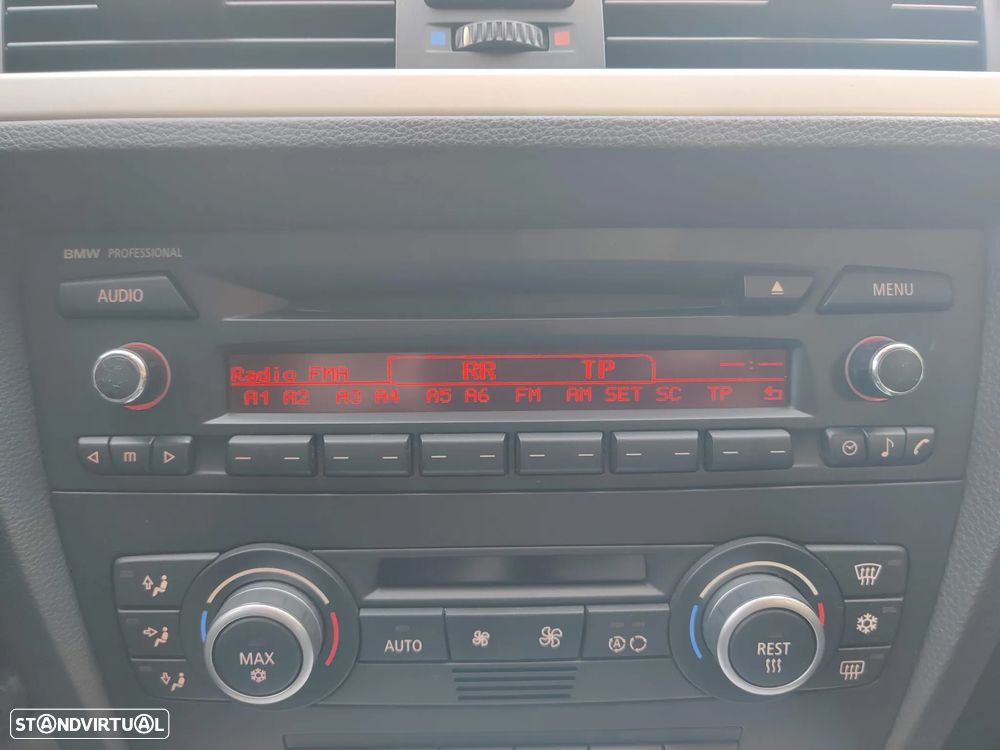 BMW 320 d Sport - 19