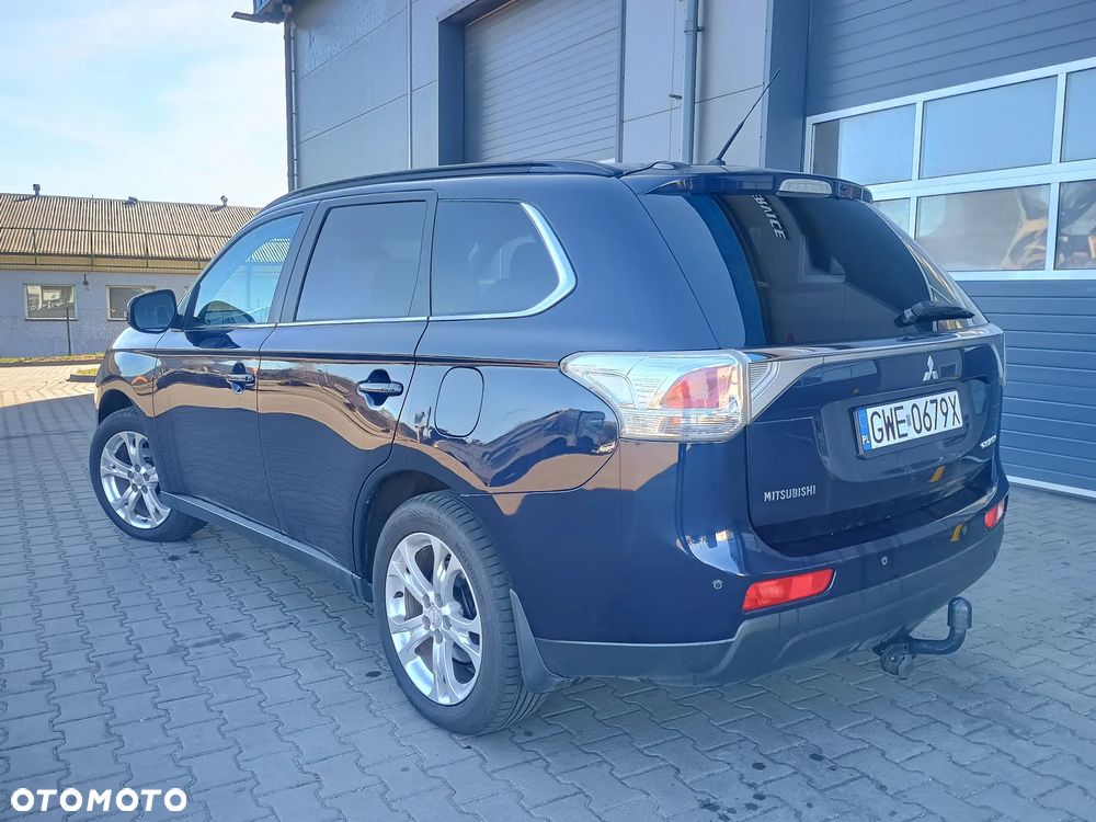 Mitsubishi Outlander 2.2 DI-D 4WD Automatik Instyle - 5