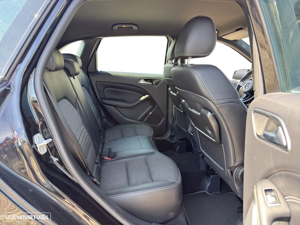 Mercedes-Benz B 180 d Urban Aut. - 16