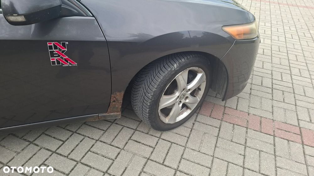 Honda Accord 2.0 Executive - 19