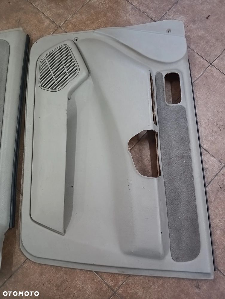 Boczek drzwi Nissan Terrano kierowca pasażer - 3