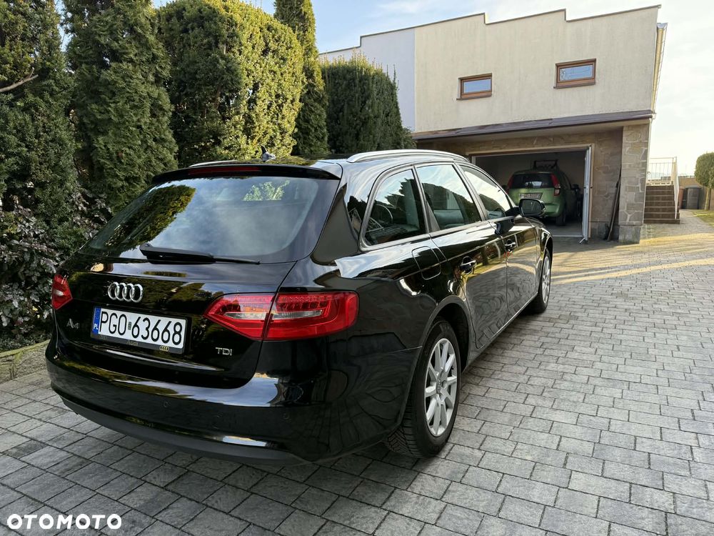 Audi A4 Avant 2.0 TDI DPF multitronic Attraction - 5