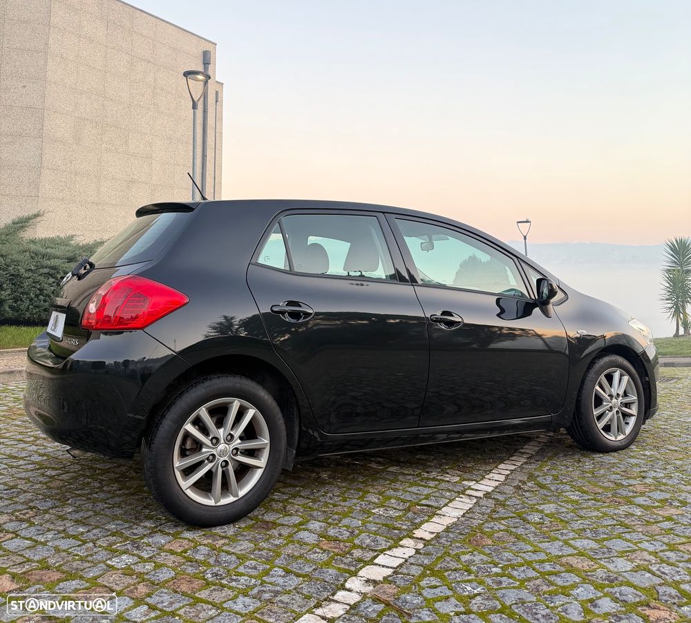 Toyota Auris 1.4 D-4D ACtive - 3