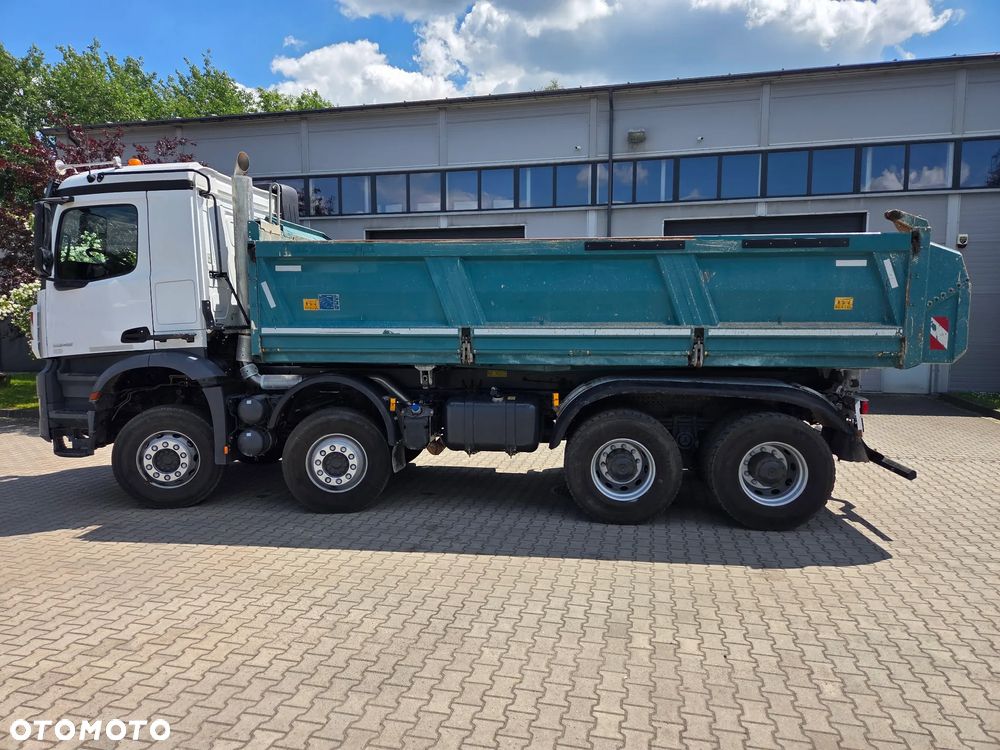 Mercedes-Benz Arocs 3245 - 8