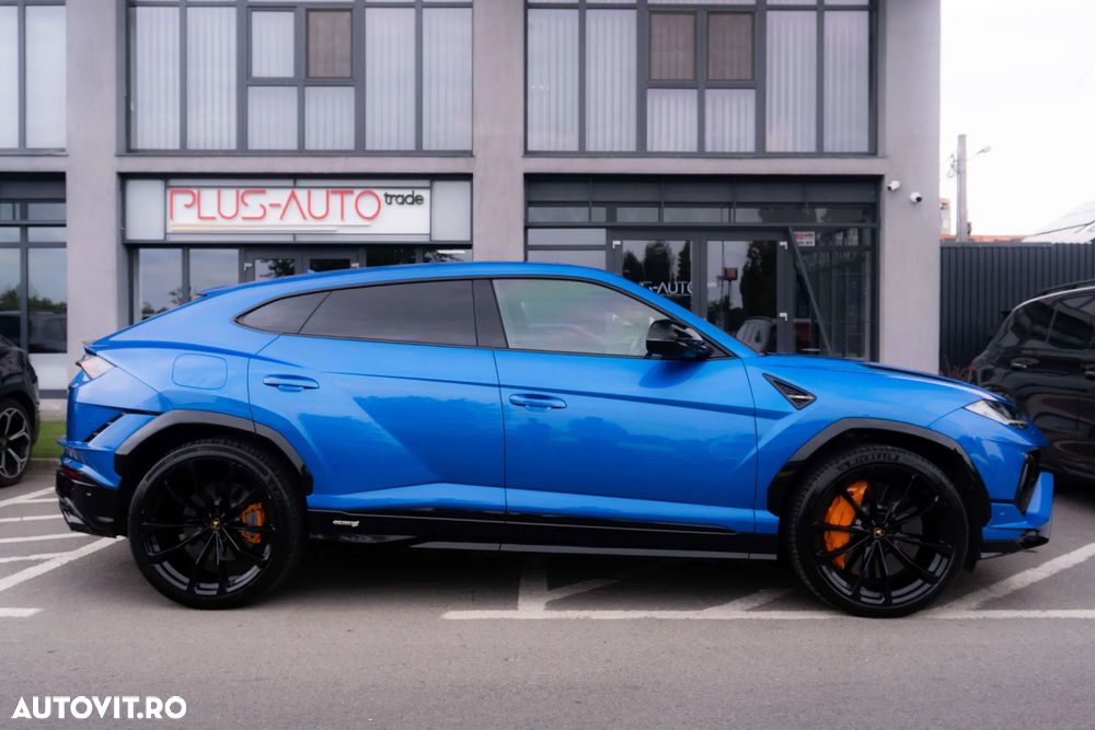 Lamborghini URUS - 15