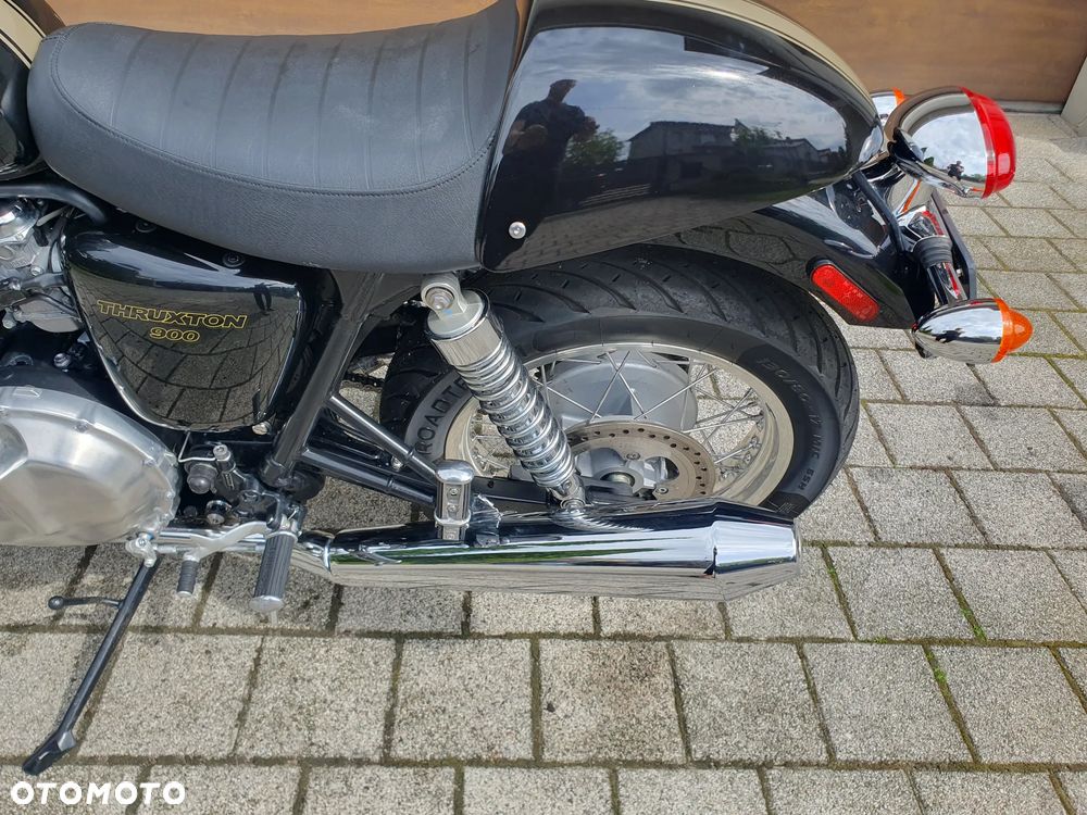 Triumph Thruxton - 21