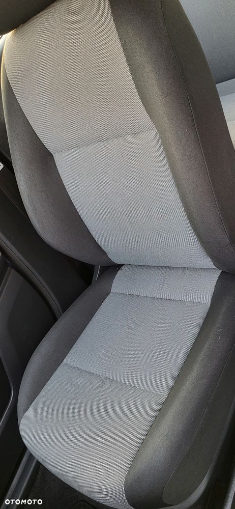 Skoda Fabia 1.2 HTP Classic - 40