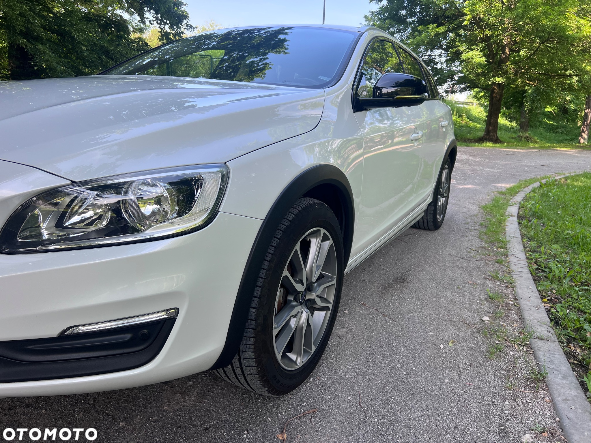Volvo V60 Cross Country D4 Drive-E Momentum - 15