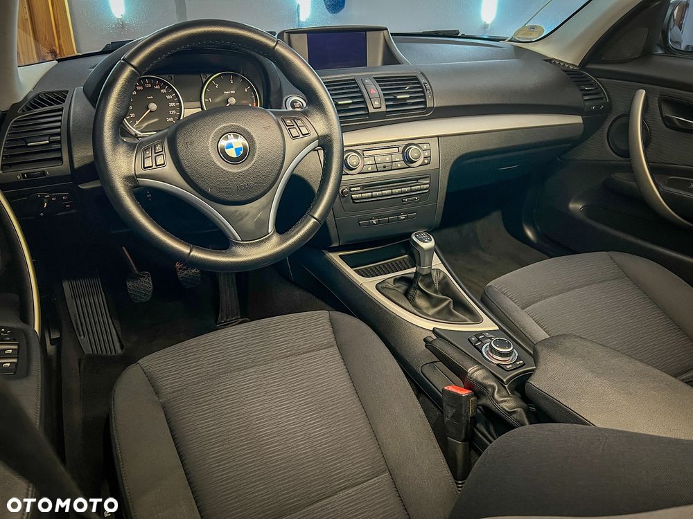BMW Seria 1 116d - 5