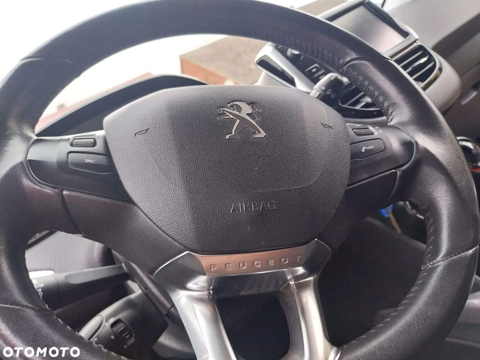 Peugeot 2008 - 17
