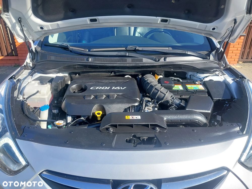 Hyundai i40 Kombi 1.7 CRDi Premium - 10