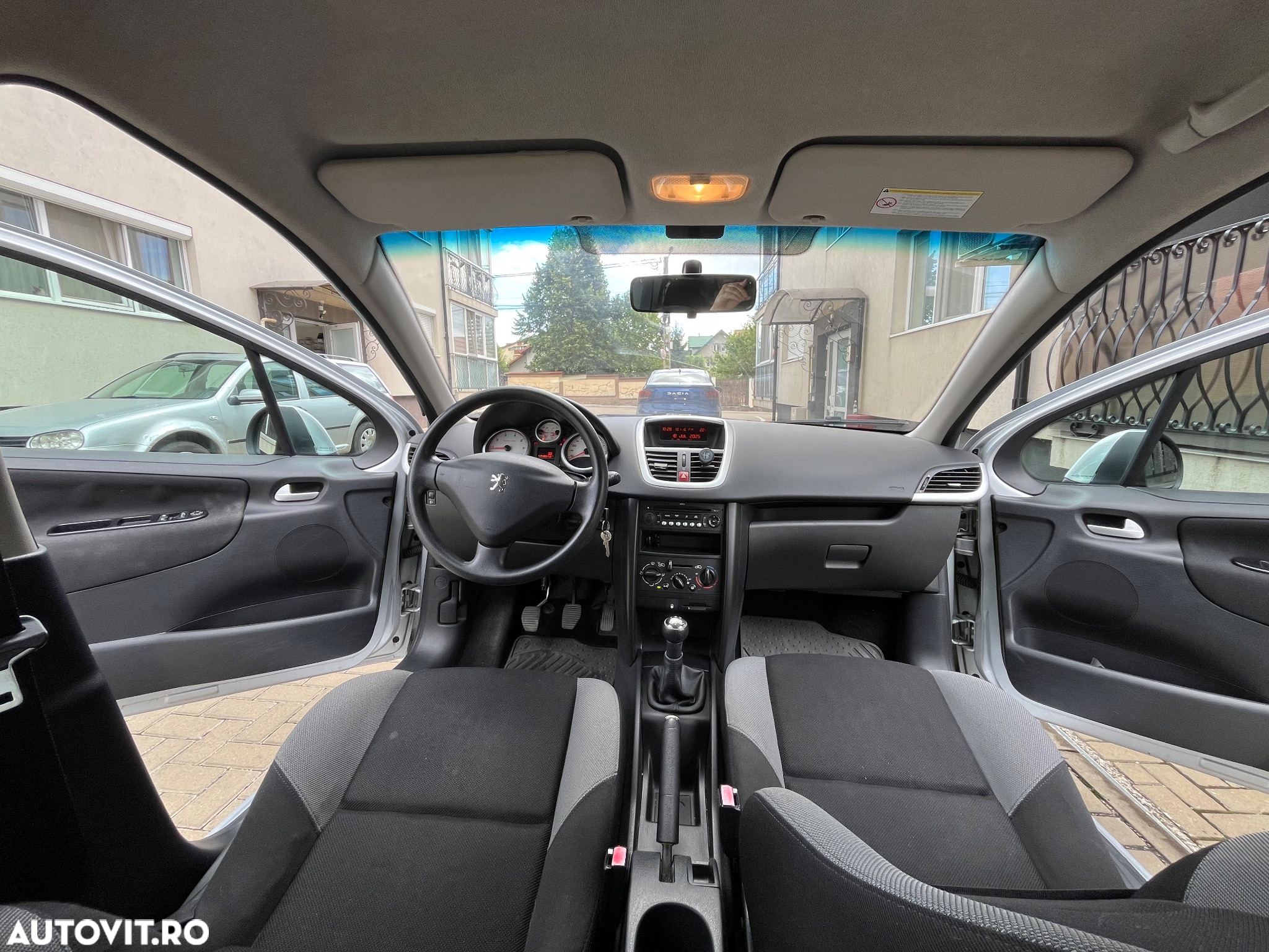 Peugeot 207 - 4