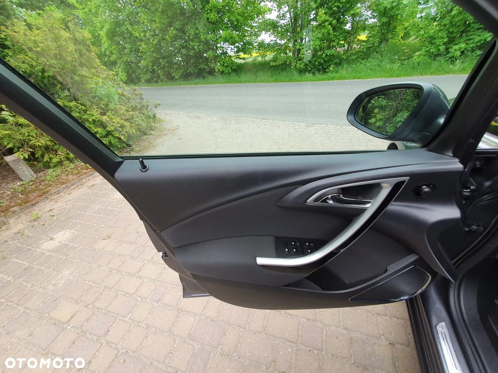 Opel Astra 1.6 Turbo Innovation - 10