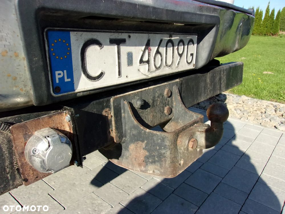 Toyota Hilux 2.5 D-4D Active - 21